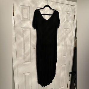 NWT black maxi dress with pockets